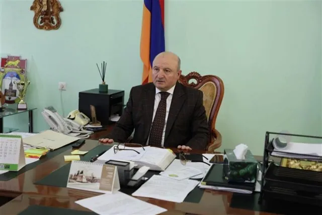 Гукасян, мэр Гюмри, отвергает все претензии и настаивает на своей невиновности