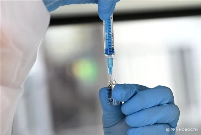 Гинцбург - осенью стартуют первые прививки против рака на основе мРНК для пациентов