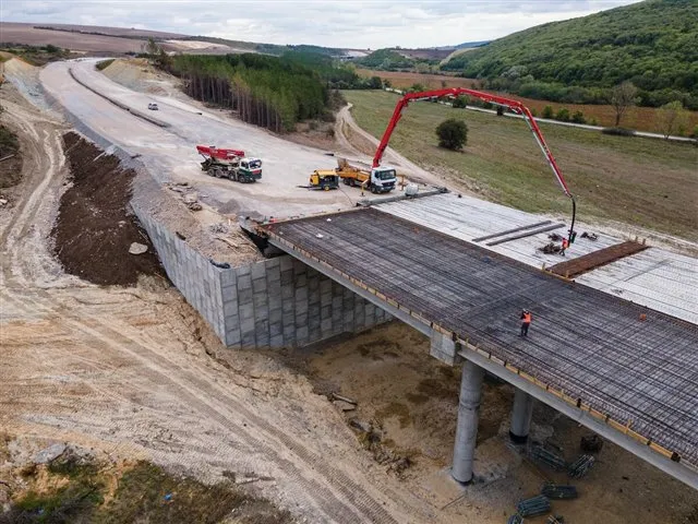 В Кавказском регионе разработали инновационный сверхэластичный бетон