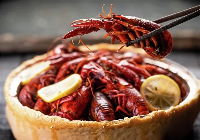 В Ростовской области освоили разведение австралийских речных раков