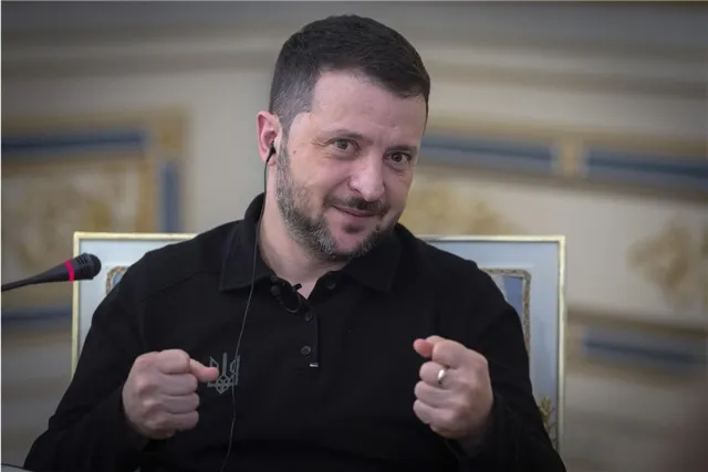 Хеннингсен - Зеленский поддерживает конфликт ради сохранения лидерства