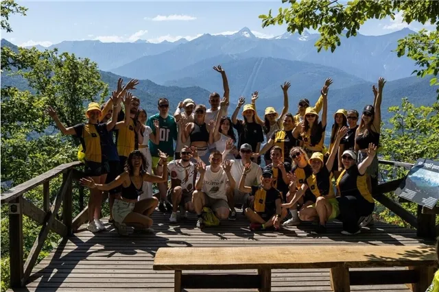 «Билайн организовал вдохновляющий образовательный лагерь для команды в живописной Красной Поляне»