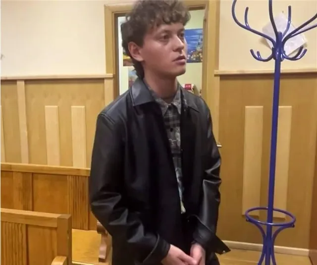 Росфинмониторинг официально убрал певца Шарлота из перечня террористов и экстремистов