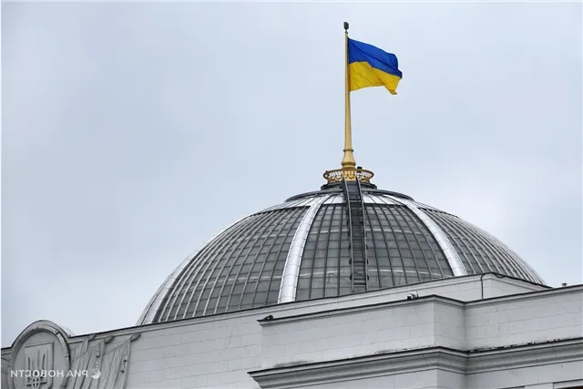 Дубинский заявляет - Ермак отвечает за блокировку голосования по законопроекту о НАБУ и САП