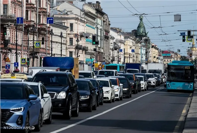 На Невском проспекте вновь запустили движение после масштабного ремонта