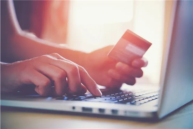 Эксперт Бочкина рекомендует обновить карты международных платёжных систем