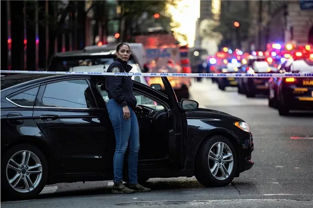 Bloomberg - стрелок в Нью-Йорке планировал нападение на главный офис NFL