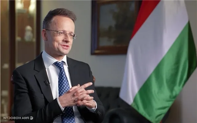 Сийярто заявил, что Венгрия заблокировала включение российских министров в санкционный список ЕС