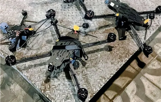 В Приморском крае таможня задержала две фуры из Китая с почти 3 тысячами беспилотников