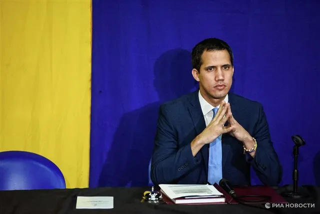 Гуаидо вновь отправился в Колумбию - что скрывается за его новым визитом?