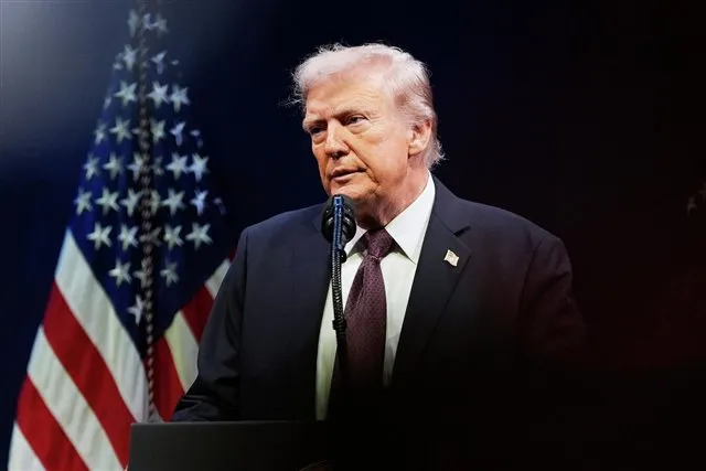 Трамп заявил о возможном прекращении экспорта авиационных комплектующих в Китай со стороны США.