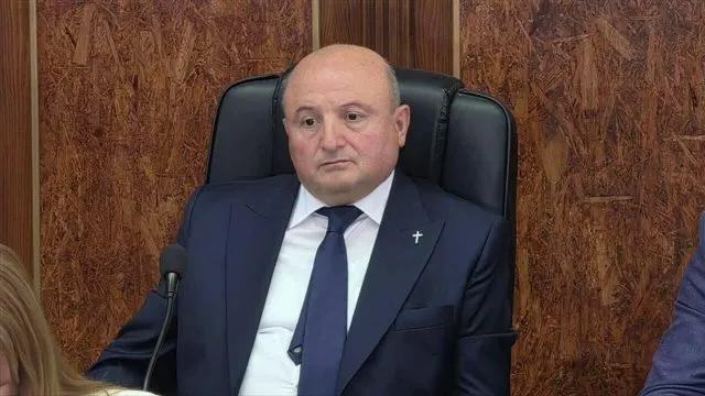 Армянский антикоррупционный комитет начал расследование в отношении мэра Гюмри Гукасяна