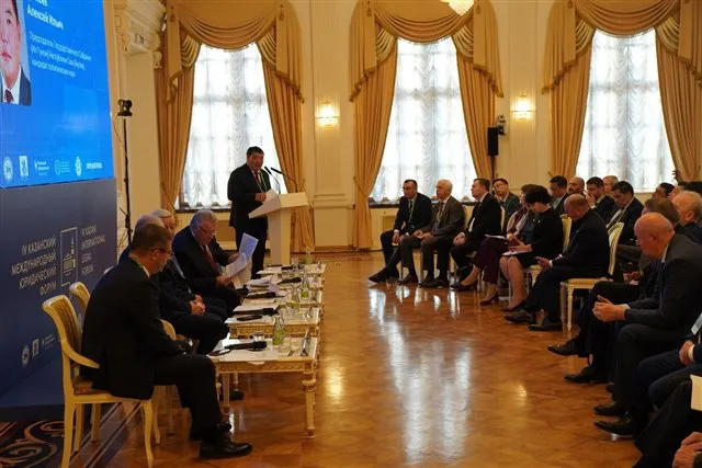 Международный юридический форум - обсуждение успешных практик межпарламентского взаимодействия Якутии